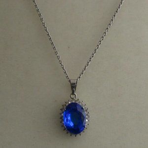 Man Made Sapphire Pendent With Chain NWOT